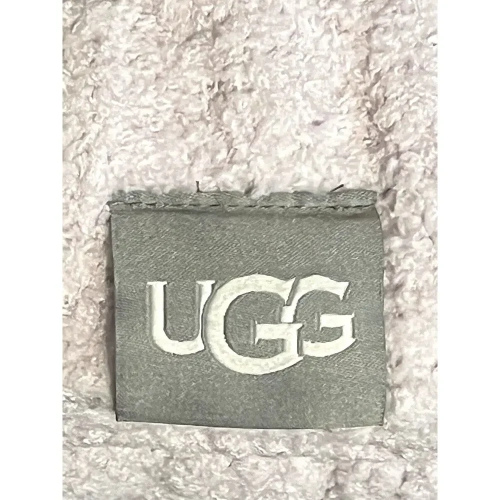 UGG Poppy Chenille Baby Blanket Size: 30” X 40” LILAC Lavender Light Purple NWT